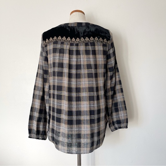 Sundance Plaid button down blouse size Medium gauze fabric - Picture 2 of 5